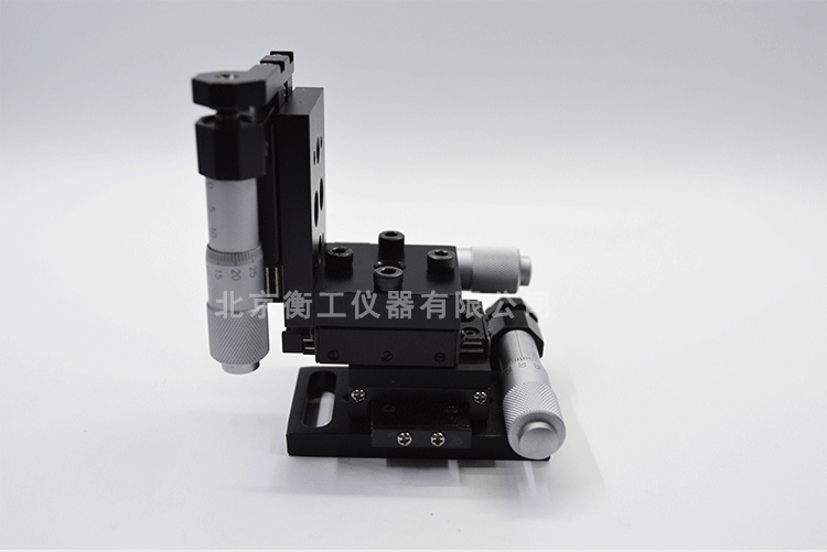 衡工三維平移臺(tái),HGAM302三維平移臺(tái)高精度精密平移臺(tái),衡工HGAM302三維手動(dòng)平移臺(tái),X.Y.Z三軸平移,多自由度組合平移臺(tái)